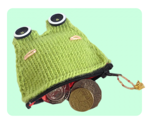 Super Cute Knitted Frog Coin Purse, Free knitting patterns!